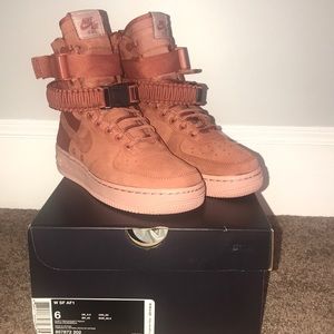 NWT Women’s Nike SF Air Force 1